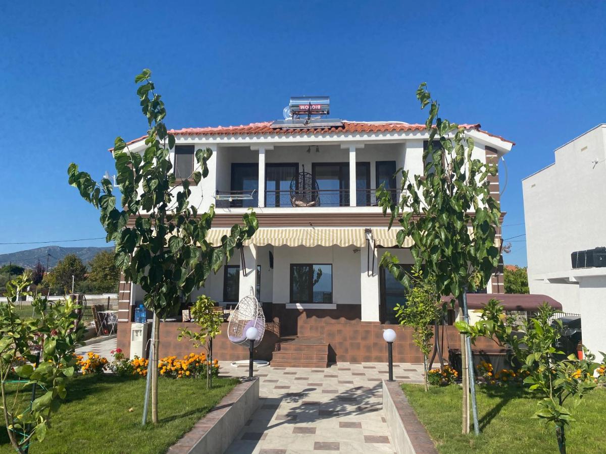 Guest House Costa 1 Karianí 외부 사진